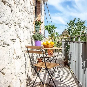 Apartamento Casa Leonida